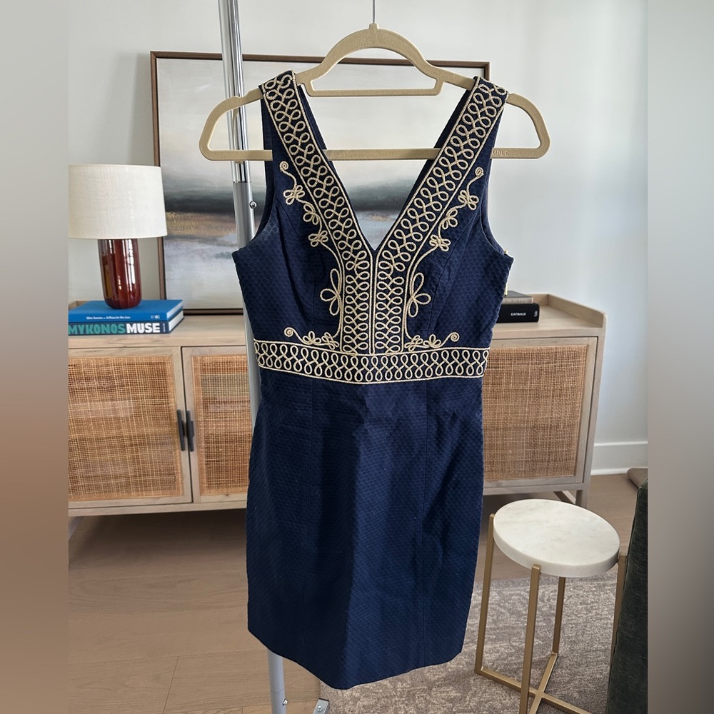 Lilly Pulitzer Blue and Gold Sleeveless Sheath Dress
